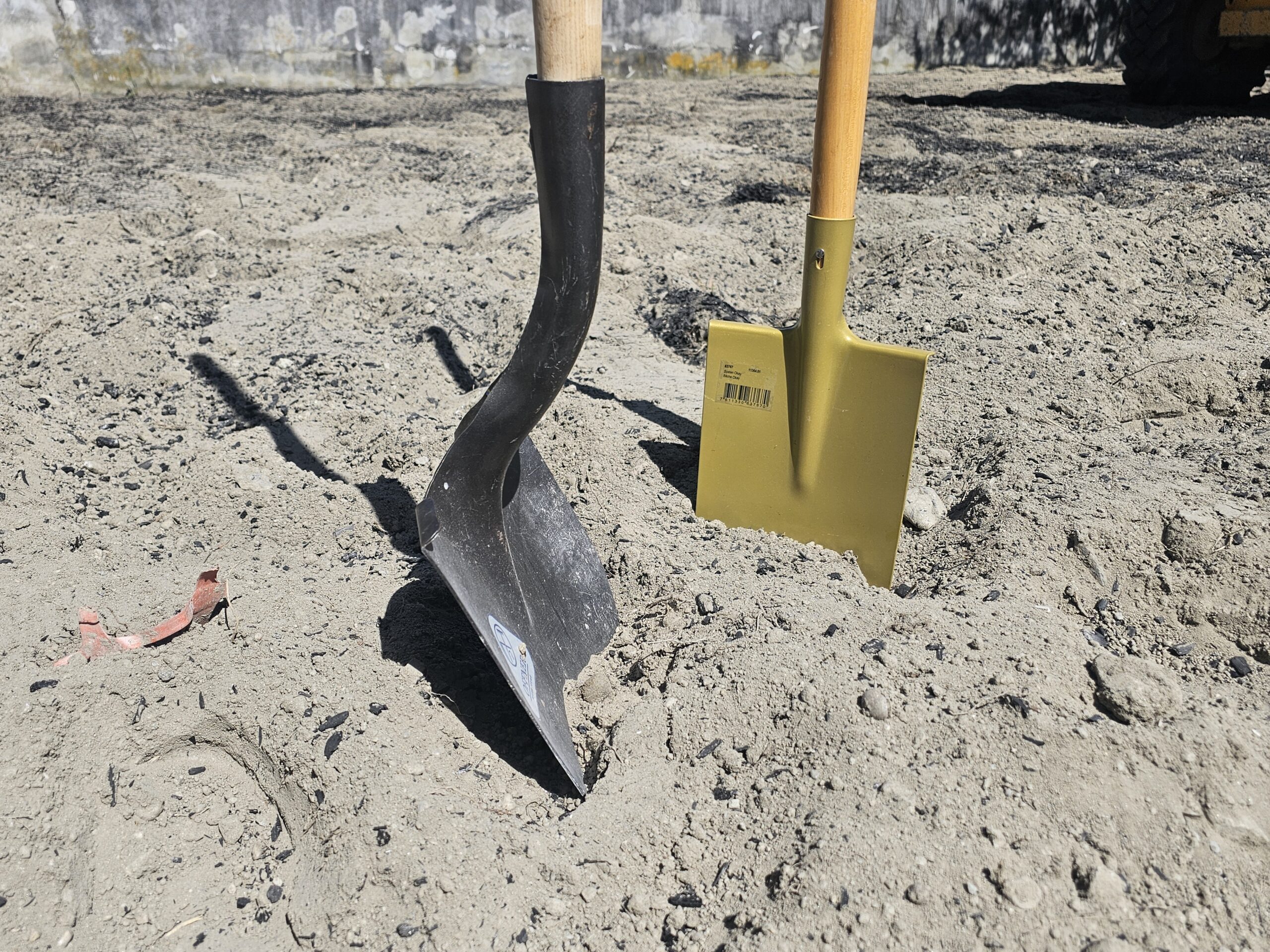 Des pelles de la BOb